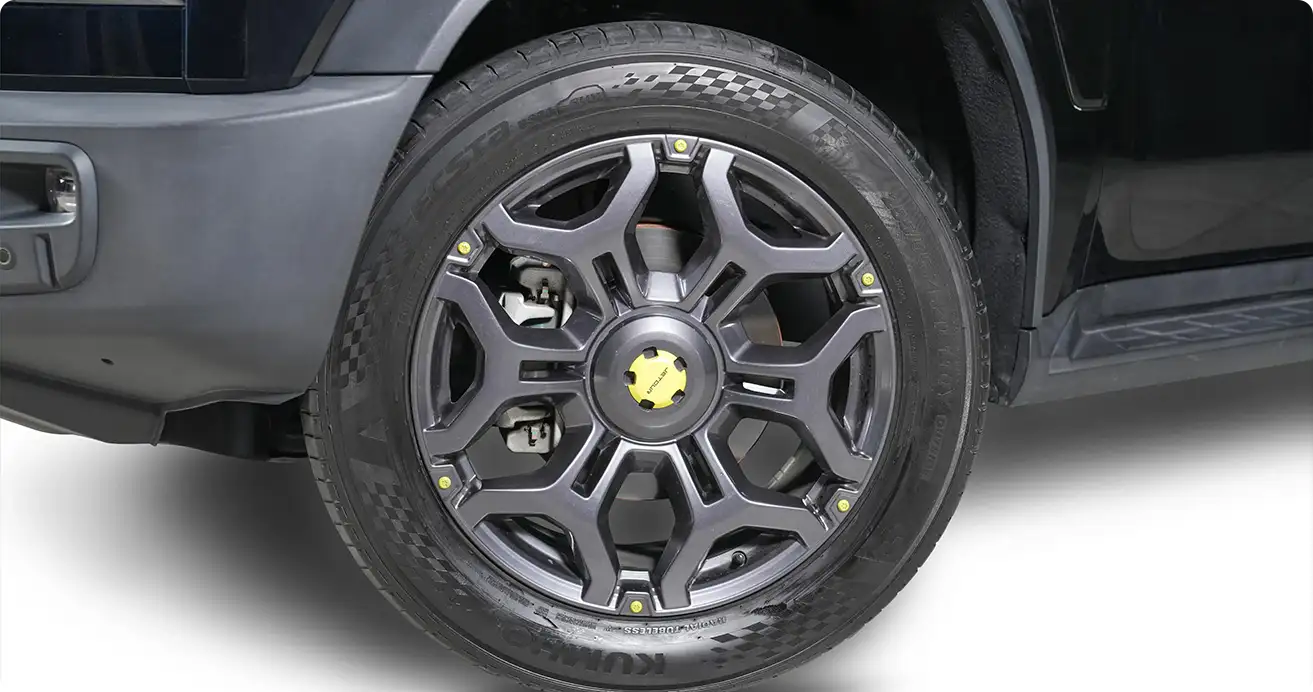 Modified black Jetour T2 Modified black Jetour T2 with custom wheels, lowered stance, and performance upgrades