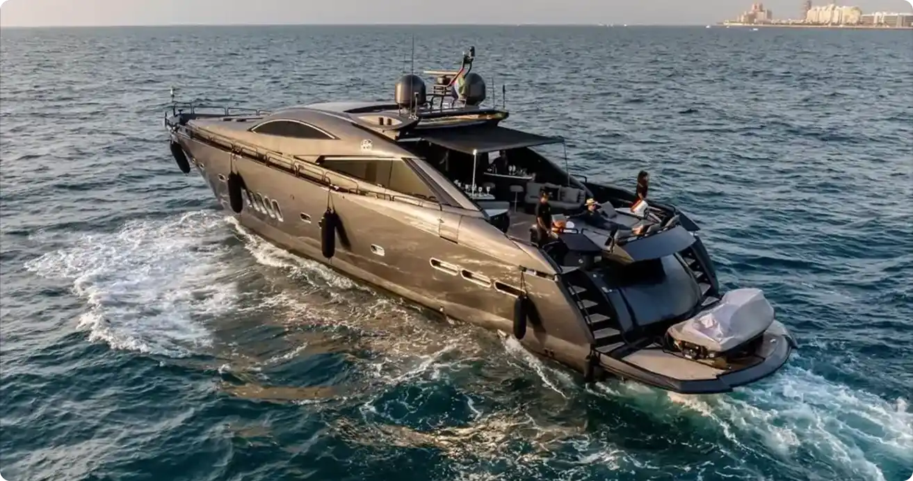 Charter the exclusive Predator 105 yacht in Dubai for VIP cruising