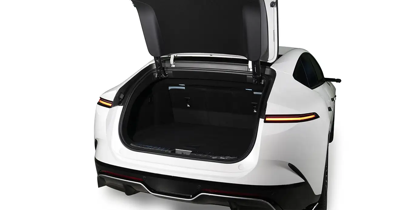 Choose Lavish Cars for AVATR rental in Dubai. 24/7 support, quick delivery, and top-rated customer service.