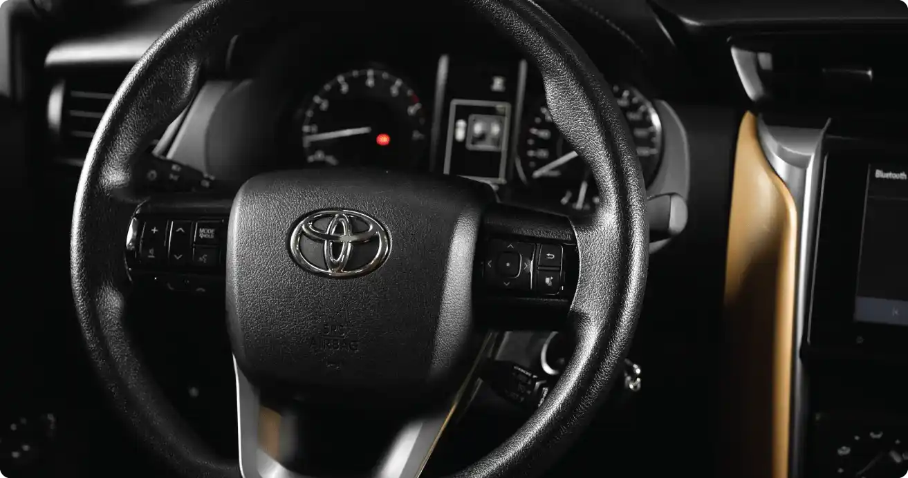 Luxury Toyota SUV hire in Dubai — Fortuner available for short-term and long-term rental