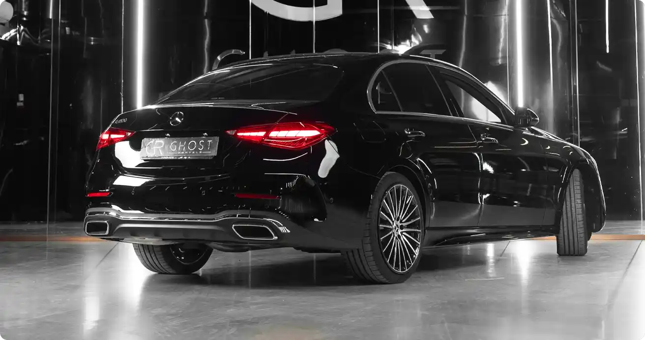 Dubai Car Rental Mercedes C200 - Luxury Fleet Mercedes C200 Dubai car hire - Rent a premium luxury sedan with excellent performance and elegant design