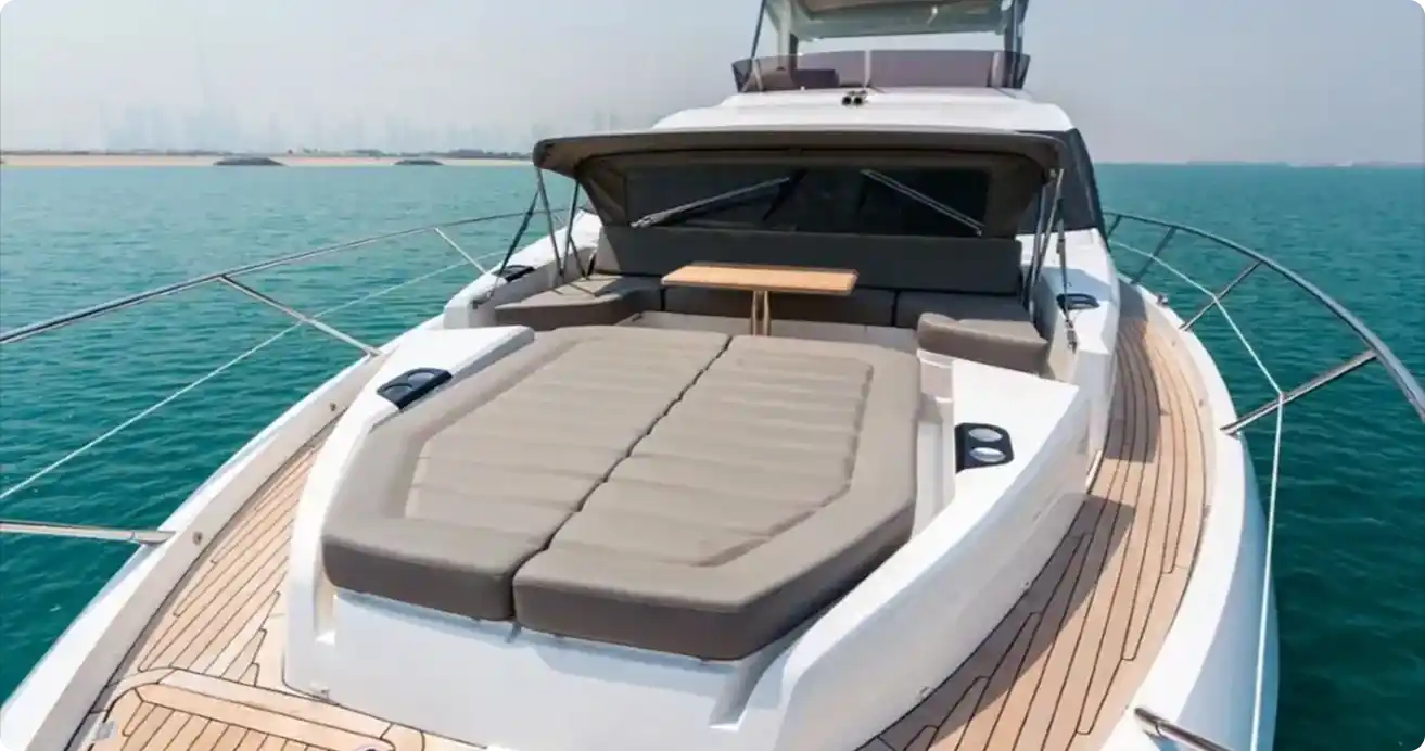 Book luxury yacht rentals in Dubai for unforgettable sea adventures